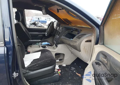 2014 Dodge Grand Caravan Sxt z USA, uszkodzony, nr VIN 2C4RDGCG7ER122445